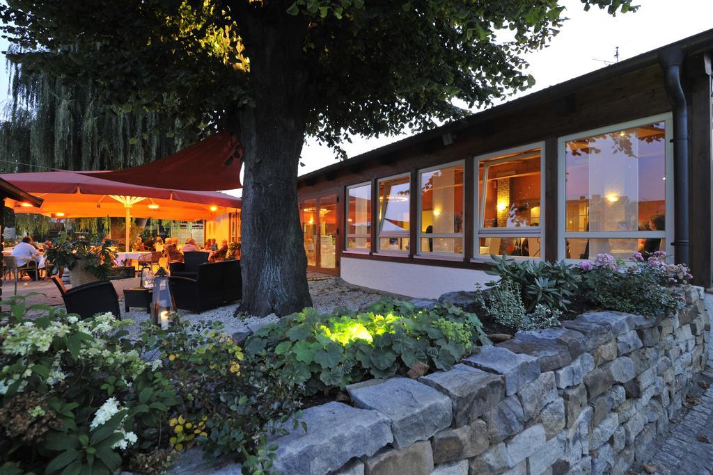 Hotel Dreimaedelhaus Espelkamp-Mittwald エクステリア 写真