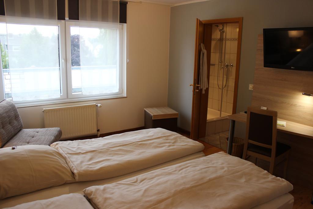 Hotel Dreimaedelhaus Espelkamp-Mittwald エクステリア 写真