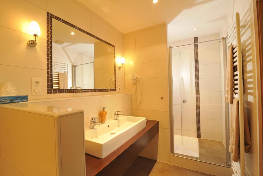 Hotel Dreimaedelhaus Espelkamp-Mittwald 部屋 写真